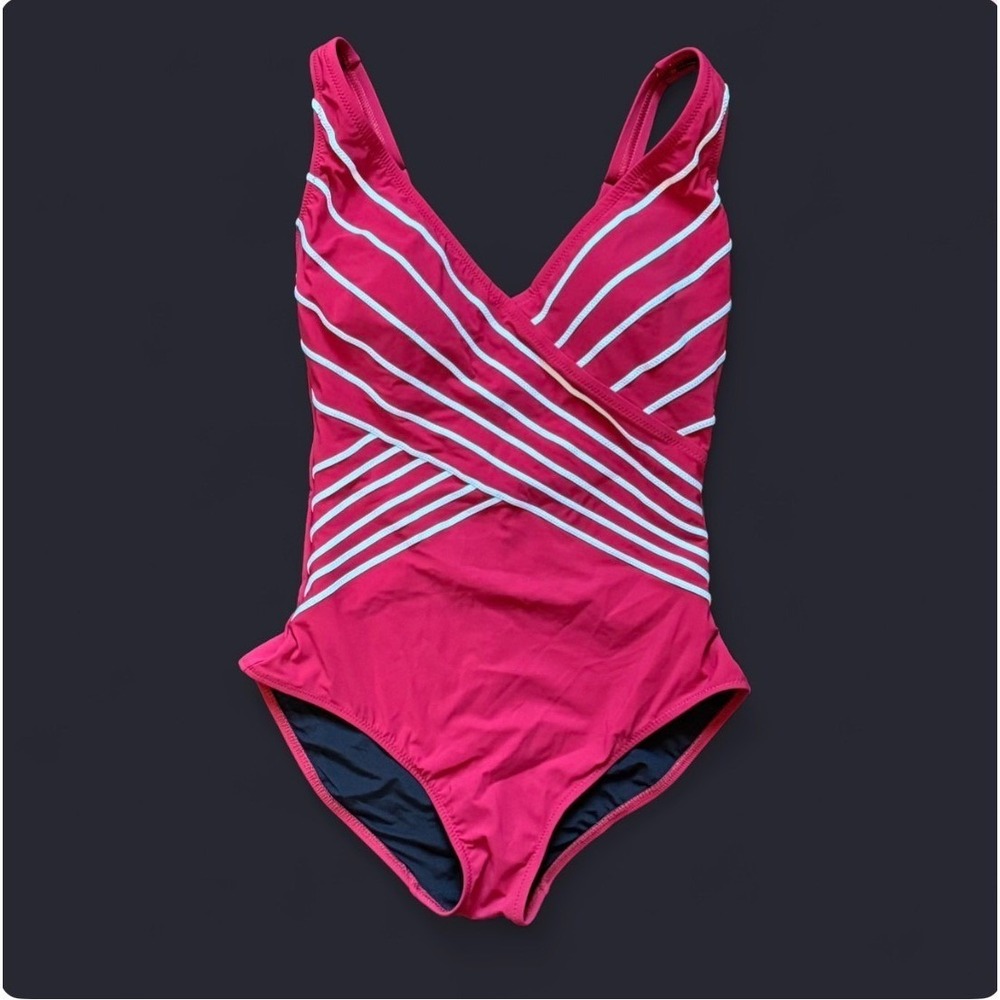 Gottex Raspberry One Piece Swimsuit Women’s 8 Tummy Control‎ NWT